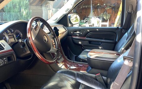 Cadillac Escalade III, 2010 год, 2 500 000 рублей, 7 фотография