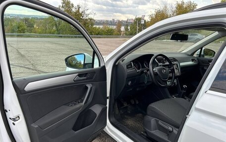 Volkswagen Tiguan II, 2020 год, 1 890 000 рублей, 12 фотография