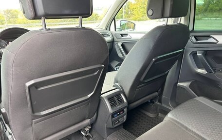 Volkswagen Tiguan II, 2020 год, 1 890 000 рублей, 20 фотография