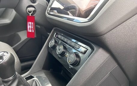 Volkswagen Tiguan II, 2020 год, 1 890 000 рублей, 18 фотография