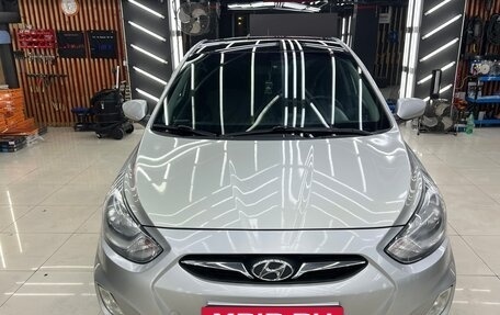 Hyundai Solaris II рестайлинг, 2014 год, 900 000 рублей, 13 фотография