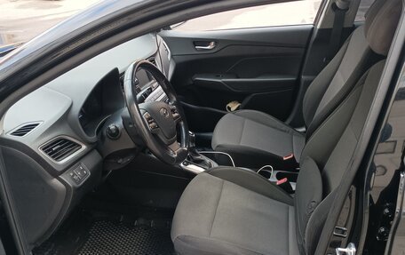 Hyundai Solaris II рестайлинг, 2017 год, 890 000 рублей, 6 фотография