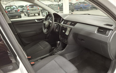 Skoda Rapid I, 2018 год, 1 220 000 рублей, 13 фотография