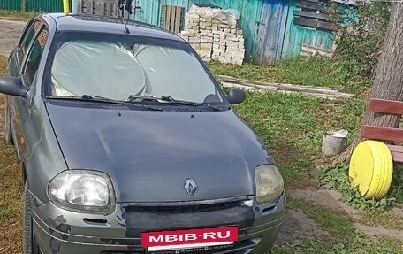 Renault Clio III, 2000 год, 160 000 рублей, 2 фотография