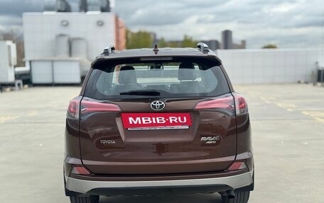 Toyota RAV4, 2016 год, 2 800 000 рублей, 4 фотография