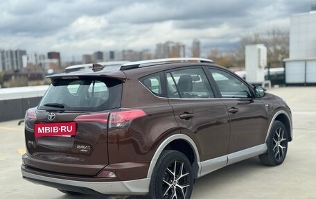 Toyota RAV4, 2016 год, 2 800 000 рублей, 3 фотография