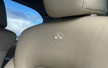 Infiniti QX56, 2011 год, 1 949 999 рублей, 15 фотография