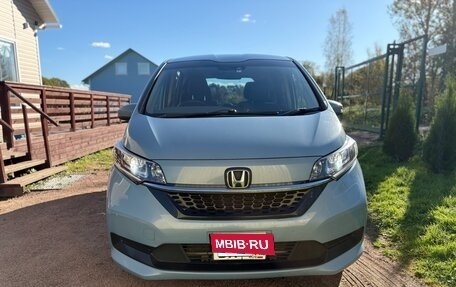 Honda Freed II, 2020 год, 1 990 000 рублей, 2 фотография