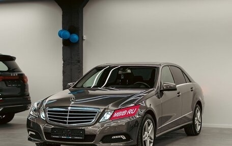 Mercedes-Benz E-Класс, 2011 год, 1 295 000 рублей, 1 фотография