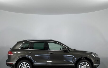 Volkswagen Touareg III, 2015 год, 3 220 000 рублей, 4 фотография