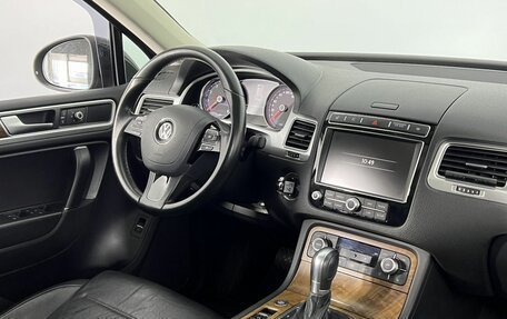 Volkswagen Touareg III, 2015 год, 3 220 000 рублей, 14 фотография