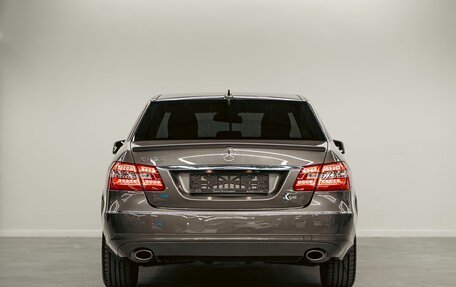 Mercedes-Benz E-Класс, 2011 год, 1 295 000 рублей, 6 фотография
