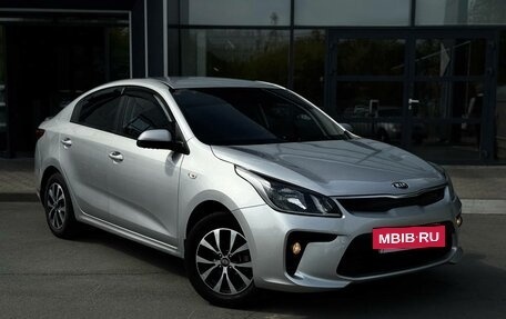 KIA Rio IV, 2017 год, 999 000 рублей, 3 фотография