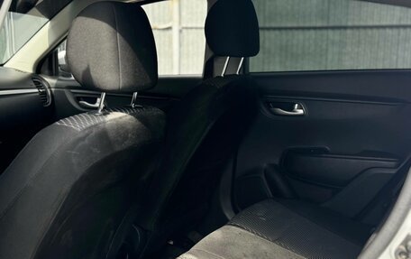 KIA Rio IV, 2017 год, 999 000 рублей, 10 фотография