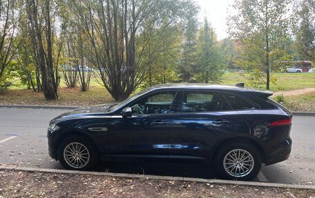 Jaguar F-Pace, 2017 год, 2 200 000 рублей, 3 фотография