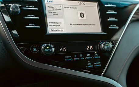 Toyota Camry, 2021 год, 2 495 000 рублей, 22 фотография