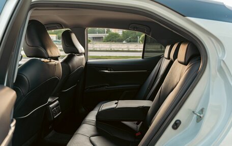 Toyota Camry, 2021 год, 2 495 000 рублей, 28 фотография