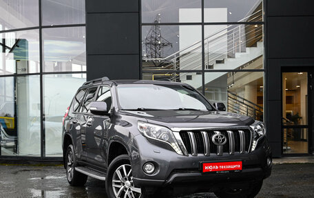 Toyota Land Cruiser Prado 150 рестайлинг 2, 2015 год, 3 600 000 рублей, 3 фотография