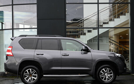 Toyota Land Cruiser Prado 150 рестайлинг 2, 2015 год, 3 600 000 рублей, 5 фотография