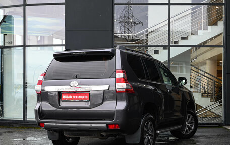Toyota Land Cruiser Prado 150 рестайлинг 2, 2015 год, 3 600 000 рублей, 6 фотография
