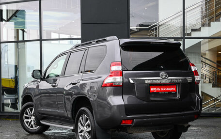 Toyota Land Cruiser Prado 150 рестайлинг 2, 2015 год, 3 600 000 рублей, 9 фотография