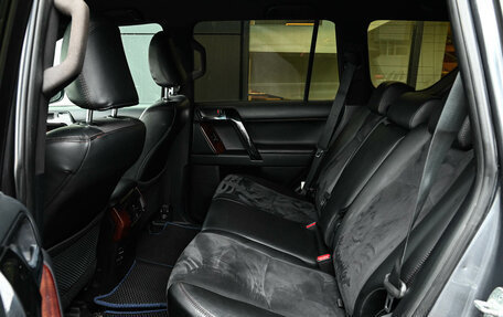 Toyota Land Cruiser Prado 150 рестайлинг 2, 2015 год, 3 600 000 рублей, 11 фотография