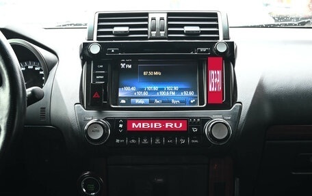 Toyota Land Cruiser Prado 150 рестайлинг 2, 2015 год, 3 600 000 рублей, 14 фотография