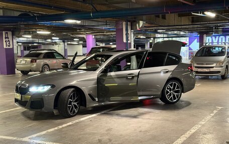 BMW 5 серия, 2022 год, 5 500 000 рублей, 4 фотография