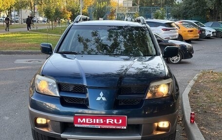Mitsubishi Outlander III рестайлинг 3, 2003 год, 720 000 рублей, 1 фотография