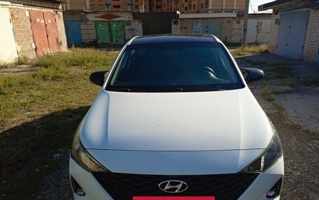 Hyundai Solaris II рестайлинг, 2020 год, 1 525 000 рублей, 2 фотография