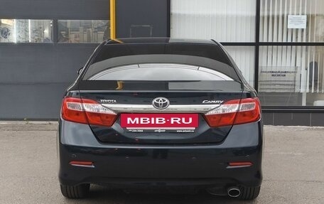 Toyota Camry, 2014 год, 1 750 000 рублей, 6 фотография