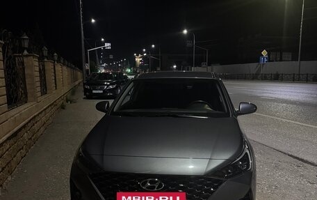 Hyundai Solaris II рестайлинг, 2021 год, 1 950 000 рублей, 18 фотография