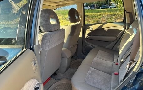 Mitsubishi Outlander III рестайлинг 3, 2003 год, 720 000 рублей, 9 фотография