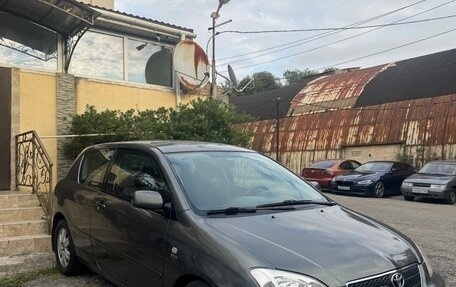 Toyota Corolla, 2004 год, 330 000 рублей, 3 фотография