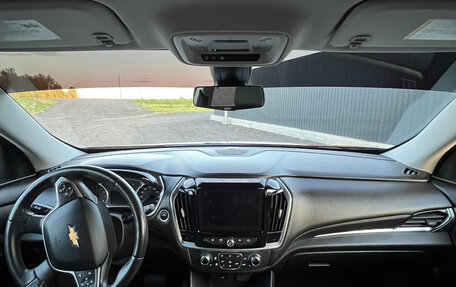Chevrolet Traverse II, 2017 год, 2 150 000 рублей, 11 фотография