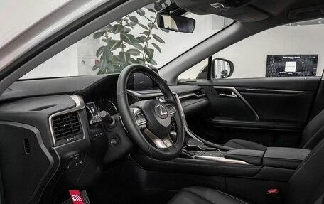 Lexus RX IV рестайлинг, 2022 год, 6 799 000 рублей, 7 фотография