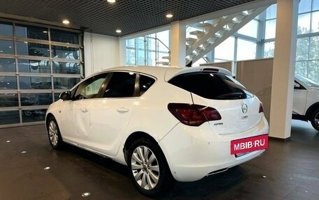 Opel Astra J, 2010 год, 550 000 рублей, 5 фотография