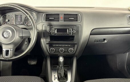 Volkswagen Jetta VI, 2012 год, 770 000 рублей, 14 фотография