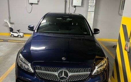 Mercedes-Benz C-Класс, 2019 год, 3 500 000 рублей, 1 фотография