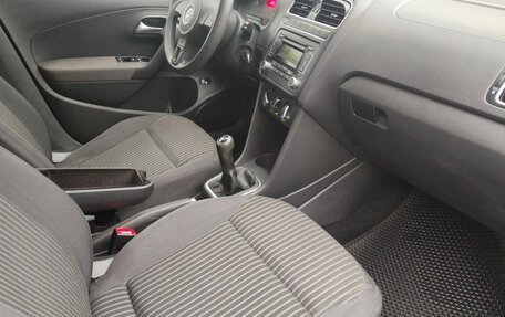 Volkswagen Polo VI (EU Market), 2011 год, 665 000 рублей, 16 фотография