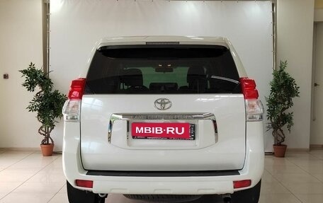 Toyota Land Cruiser Prado 150 рестайлинг 2, 2013 год, 2 998 000 рублей, 5 фотография