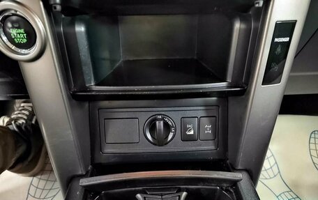 Toyota Land Cruiser Prado 150 рестайлинг 2, 2013 год, 2 998 000 рублей, 12 фотография