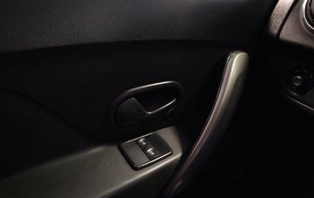 Renault Logan II, 2021 год, 908 000 рублей, 15 фотография