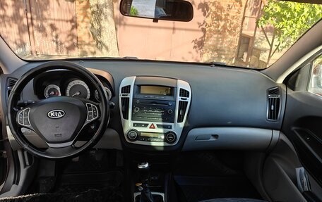 KIA cee'd I рестайлинг, 2008 год, 710 000 рублей, 15 фотография