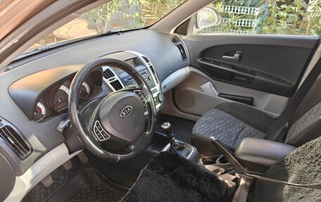 KIA cee'd I рестайлинг, 2008 год, 710 000 рублей, 13 фотография