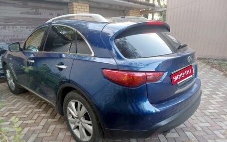 Infiniti QX70, 2016 год, 3 000 000 рублей, 5 фотография
