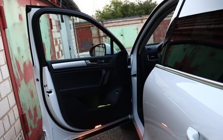 Volkswagen Touareg III, 2013 год, 3 249 000 рублей, 15 фотография