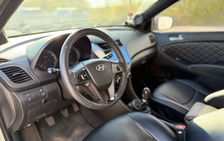 Hyundai Solaris II рестайлинг, 2011 год, 559 000 рублей, 6 фотография