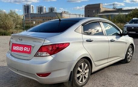 Hyundai Solaris II рестайлинг, 2011 год, 559 000 рублей, 3 фотография