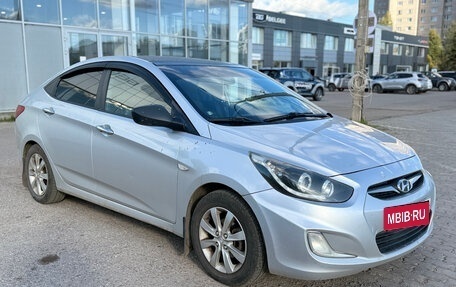 Hyundai Solaris II рестайлинг, 2011 год, 559 000 рублей, 4 фотография